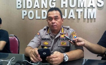 Polda Jatim Backup Densus 88 Tangani Dua Terduga Teroris polda-jatim-backup-densus-88-tangani-dua-terduga-teroris