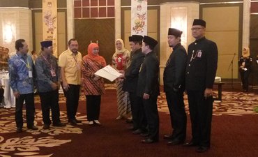 Ditetapkan Gubernur, Khofifah Tanpa Didampingi Emil Dardak ditetapkan-gubernur-khofifah-tanpa-didampingi-emil-dardak