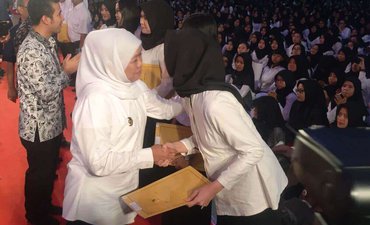 Khofifah Peringatkan PNS Baru Tak Main-main Perkara Korupsi khofifah-peringatkan-pns-baru-tak-main-main-perkara-korupsi