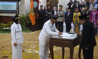 Ning Ita Resmi Pimpin Kota Mojokerto ning-ita-resmi-pimpin-kota-mojokerto