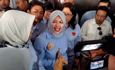 Istri Sandiaga Uno Bawakan Cemilan istri-sandiaga-uno-bawakan-cemilan