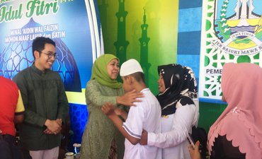 Akui Pemerintah Banyak Salah, Gubernur Khofifah Minta Maaf akui-pemerintah-banyak-salah-gubernur-khofifah-minta-maaf