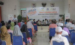 Peduli Warga Prasejahtera Lewat Paket Lebaran Bagi Lansia peduli-warga-prasejahtera-lewat-paket-lebaran-bagi-lansia
