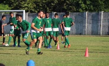 Persebaya tak Kurangi Porsi Latihan persebaya-tak-kurangi-porsi-latihan