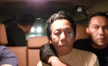 Buronan Korupsi Merr II C Ditangkap Kejari Surabaya di Bojonegoro buronan-korupsi-merr-ii-c-ditangkap-kejari-surabaya-di-bojonegoro
