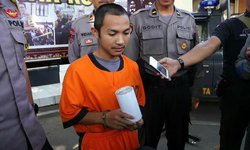 Impian Tukang Cat Sulut Petasan Lebaran Urung Dilakukan impian-tukang-cat-sulut-petasan-lebaran-urung-dilakukan