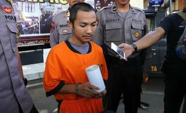 Impian Tukang Cat Sulut Petasan Lebaran Urung Dilakukan impian-tukang-cat-sulut-petasan-lebaran-urung-dilakukan