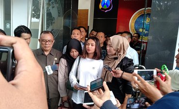 Pekerja Seks Sering Dijadikan Umpan Menangkap Germo Kelas Kakap p-pekerja-seks-sering-dijadikan-umpan-menangkap-germo-kelas-kakap-p