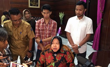 Wali Kota Surabaya Pastikan Tidak Ada Pesta Kembang Api p-wali-kota-surabaya-pastikan-tidak-ada-pesta-kembang-api-p