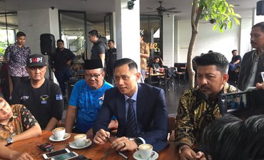 AHY: Strategi Rel Ganda Bukan Berdiri di Dua Kaki ahy-strategi-rel-ganda-bukan-berdiri-di-dua-kaki