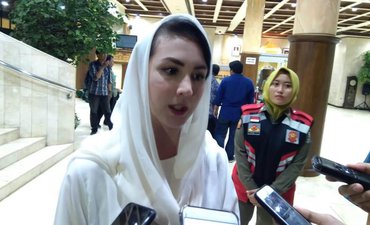 Arumi Seimbangkan Menu Sahur dengan Sayur Bening arumi-seimbangkan-menu-sahur-dengan-sayur-bening