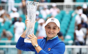 Barty Catat Sejarah Juara Miami Terbuka barty-catat-sejarah-juara-miami-terbuka
