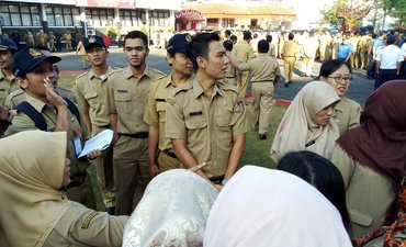 Kehadiran Ribuan ASN Pemkot Blitar Diperiksa secara Manual kehadiran-ribuan-asn-pemkot-blitar-diperiksa-secara-manual