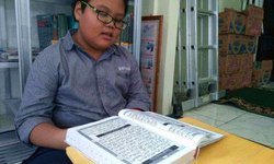 Menghafal Al-Qur'an, Cara Bara Membahagiakan Orang Tuanya menghafal-al-quran-cara-bara-membahagiakan-orang-tuanya