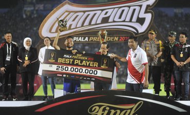 Hamka Hamzah Pemain Terbaik Piala Presiden 2019 hamka-hamzah-pemain-terbaik-piala-presiden-2019