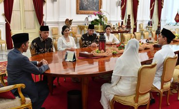 Pengamat Nilai PAN dan Demokrat Berpeluang Dukung Koalisi Jokowi-Ma'ruf pengamat-nilai-pan-dan-demokrat-berpeluang-dukung-koalisi-jokowi-maruf