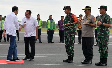 Presiden Tinjau Lokasi Terdampak Tsunami di Lampung p-presiden-tinjau-lokasi-terdampak-tsunami-di-lampung-p