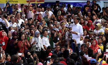 Kampanye Terbuka di Balikpapan, Jokowi: Tol Balikpapan-Samarinda Selesai 2019 kampanye-terbuka-di-balikpapan-jokowi-tol-balikpapan-samarinda-selesai-2019