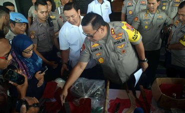 Polisi Kembali Tangkap Tiga Pelaku Pembakaran Polsek Tambelangan Madura tiga-pelaku-pembakaran-polsek-tambelangan-ditangkap