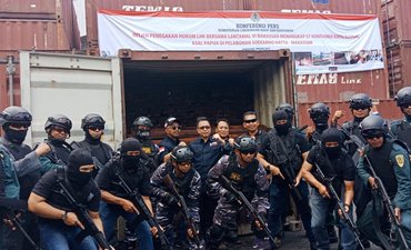 KLHK Amankan 384 Kontainer Kayu Ilegal Asal Papua klhk-amankan-384-kontainer-kayu-ilegal-asal-papua
