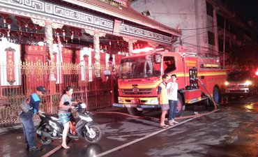 Kebakaran di Kapasan Diduga akibat Arus Pendek kebakaran-di-kapasan-diduga-akibat-arus-pendek
