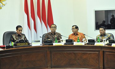 Presiden Ajak Negara ASEAN Bersatu Hadapi Perang Dagang AS-Cina presiden-ajak-negara-asean-bersatu-hadapi-perang-dagang-as-cina