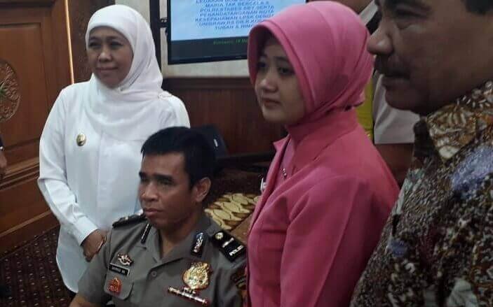 Korban Terima Santunan Pasca Setahun Ledakan Bom Gereja korban-terima-santunan-pasca-setahun-ledakan-bom-gereja