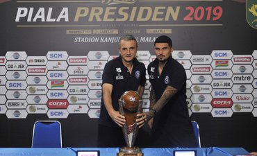 Milo Beber Kunci Sukses Arema FC Tekuk Persebaya milo-beber-kunci-sukses-arema-fc-tekuk-persebaya