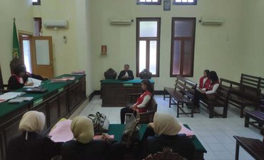 Dituntut Tujuh Bulan Penjara, Muncikari Vanessa Angel Ajukan Pleidoi dituntut-tujuh-bulan-penjara-muncikari-vanessa-angel-ajukan-pleidoi