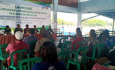 Nelayan Probolinggo Ramai-ramai Ikut BPJS Ketenagakerjaan nelayan-probolinggo-ramai-ramai-ikut-bpjs-ketenagakerjaan