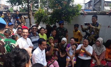 Jokowi Ingin Bersilaturahmi dengan Prabowo-Sandi jokowi-ingin-bersilaturahmi-dengan-prabowo-sandi
