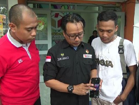 Bawaslu Probolinggo Amankan Belasan Bungkus Minyak Goreng Menjelang Pencoblosan