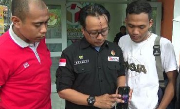 Bawaslu Probolinggo Amankan Belasan Bungkus Minyak Goreng Menjelang Pencoblosan bawaslu-probolinggo-amankan-belasan-bungkus-minyak-goreng-menjelang-pencoblosan