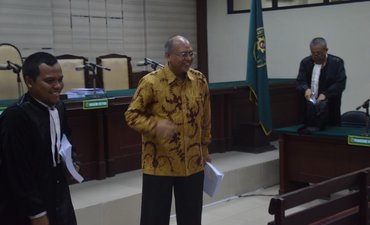 Rendra Kresna Dituntut Delapan Tahun Penjara rendra-kresna-dituntut-delapan-tahun-penjara