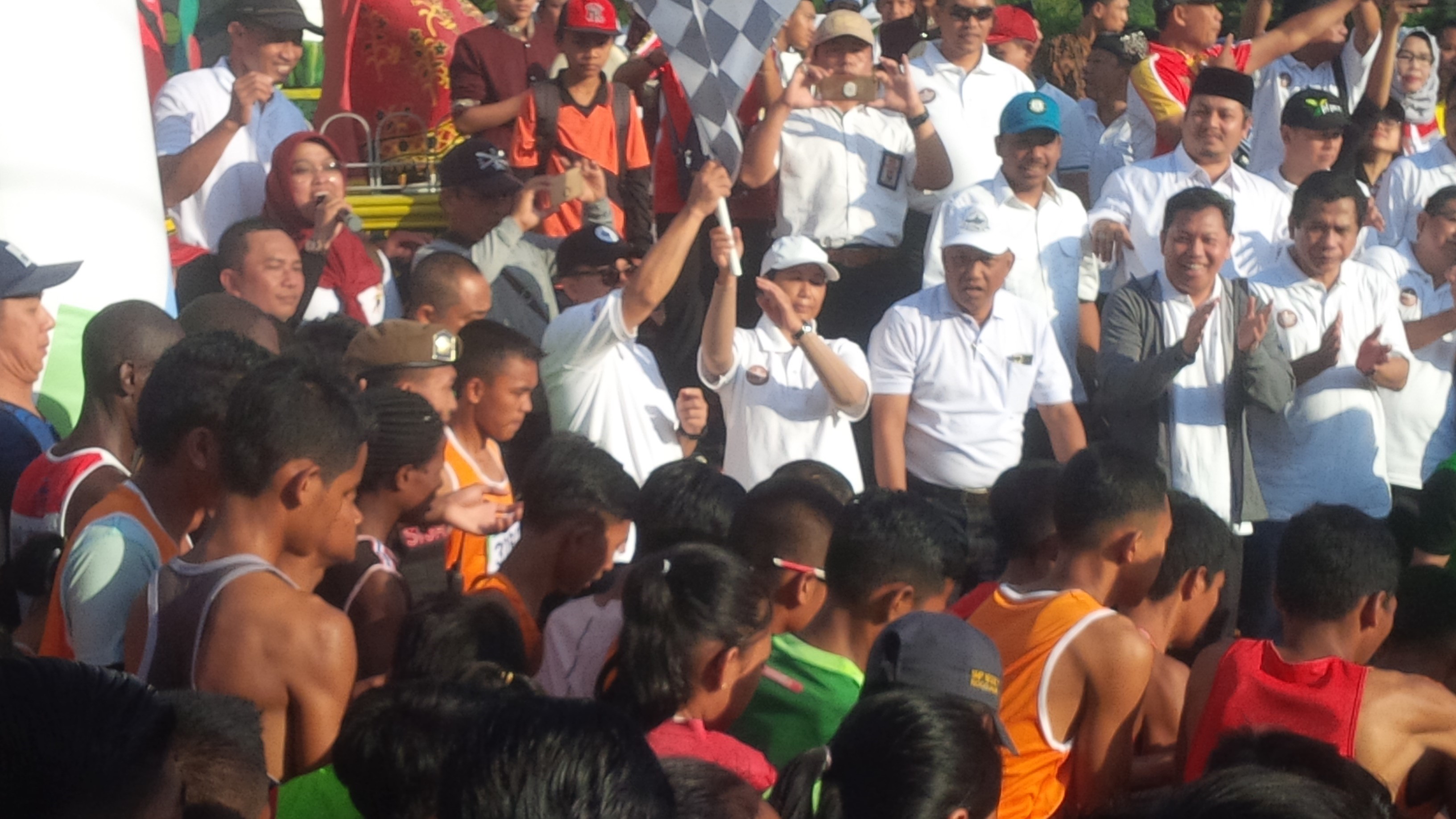 Menteri BUMN Rini Soemarno Lepas <em>Banyuwangi Mandiri Half Marathon</em>