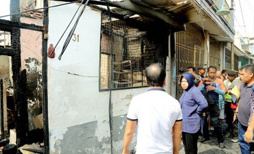 Pemkot Surabaya Tanggung Semua Kebutuhan Korban kebakaran pemkot-surabaya-tanggung-semua-kebutuhan-korban-kebakaran