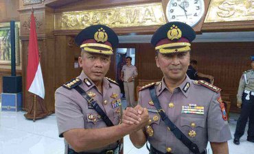 Kombes Pol Sandi Nugroho Resmi Pimpin Polrestabes Surabaya kombes-pol-sandi-nugroho-resmi-pimpin-polrestabes-surabaya