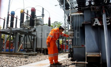 PLN Timika Ancam Padamkan Listrik Jika pln-timika-ancam-padamkan-listrik-jika