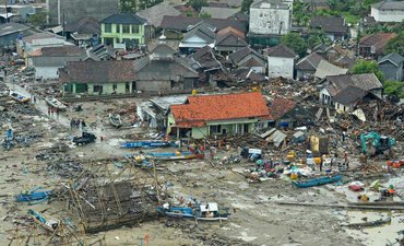 Hari ke-3, BNPB Masih Fokus Evakuasi dan Pencarian Korban p-hari-ke-3-bnpb-masih-fokus-evakuasi-dan-pencarian-korban-p