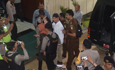 Jaksa Belum Siapkan Tuntutan, Sidang Ahmad Dhani Ditunda jaksa-belum-siapkan-tuntutan-sidang-ahmad-dhani-ditunda