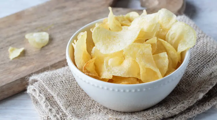 Tips Buat Camilan Keripik Kentang Lebih Sehat untuk Keluarga