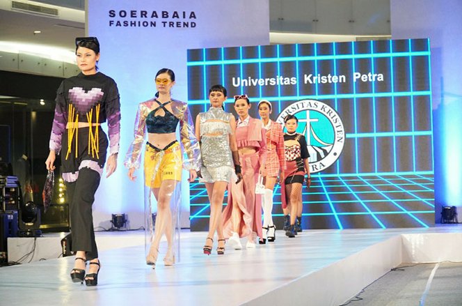 Ajang Soerabaia Fashion Tren 2023 Tampilkan 28 Busana Karya Mahasiswa ...